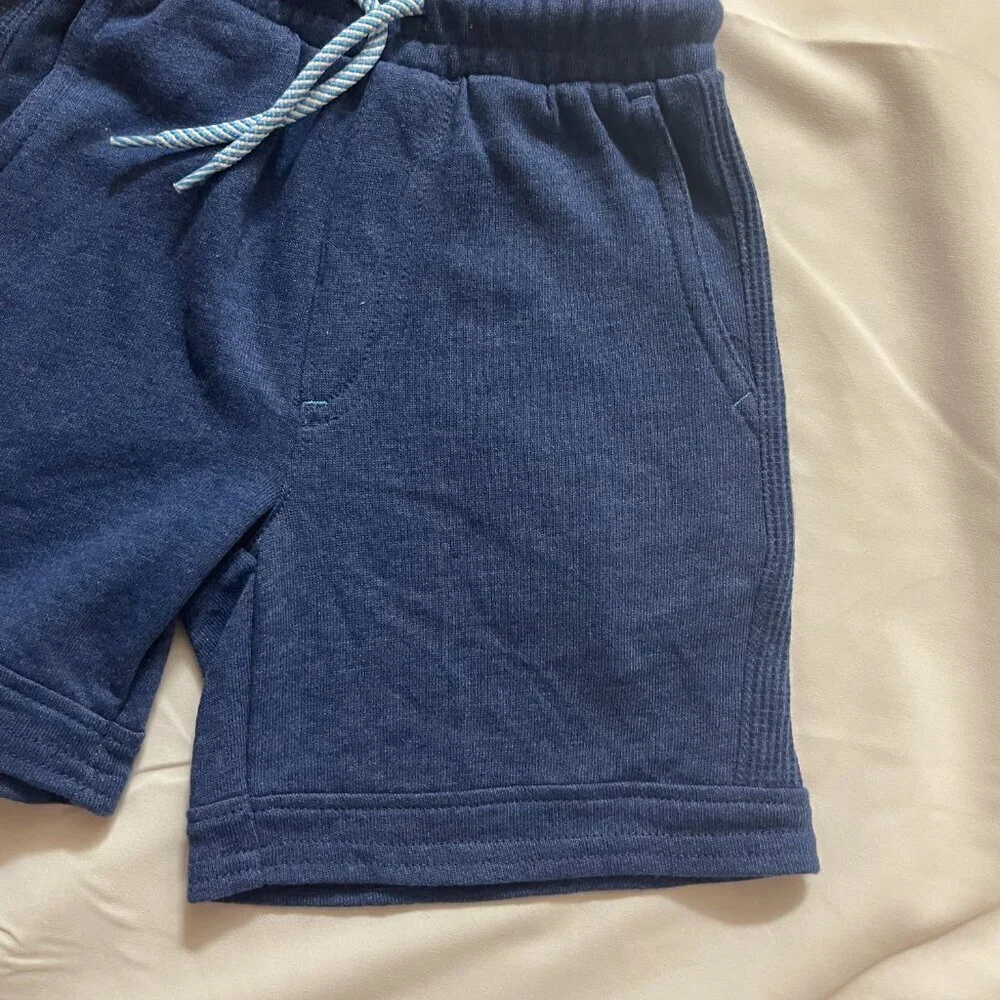 Marvel. Spider-Man blue boy set size 5, with hood. Made in China.